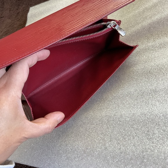 Louis Vuitton Red Leather Wallet with Chain - Picture 8 of 9